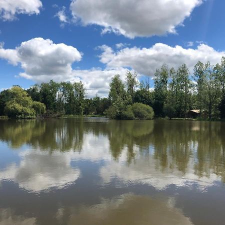 Tente Lodge Jacuzzi Privatif En Pleine Nature Thiel-sur-Acolin Exterior photo